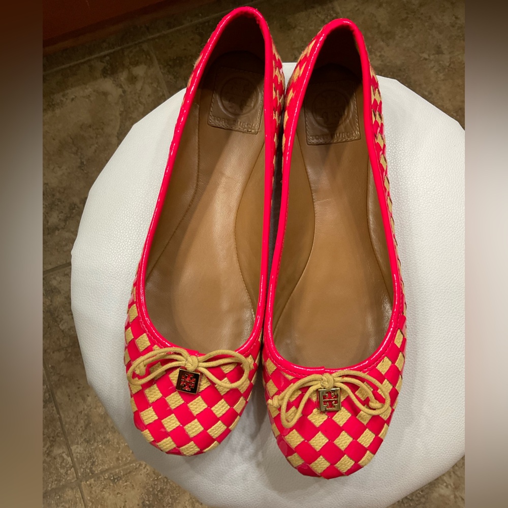 Tory Burch Neon Pink and Beige Prescott woven leather Checkered Flats Size 10